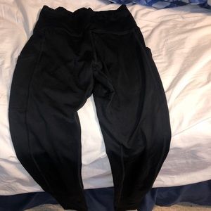 Black Aerie Leggings with pockets!
